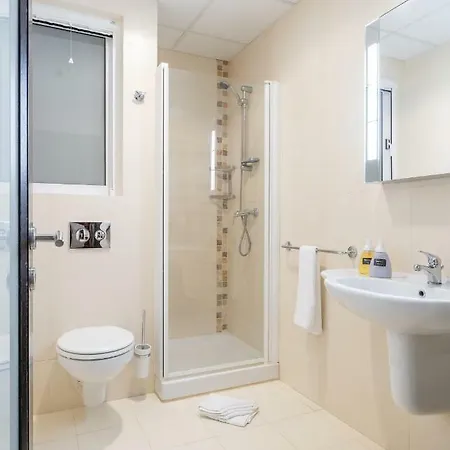 Harbour Views Duplex Maisonette With Jacuzzi Hot Tub Holiday home