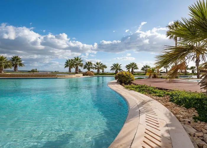 Harbour Views Duplex Maisonette With Jacuzzi Hot Tub *