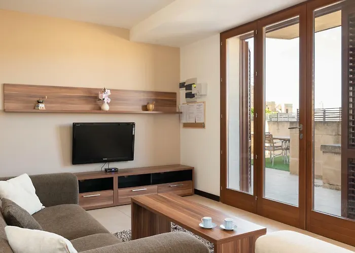 Сasa de vacaciones Harbour Views Duplex Maisonette With Jacuzzi Hot Tub Mgarr