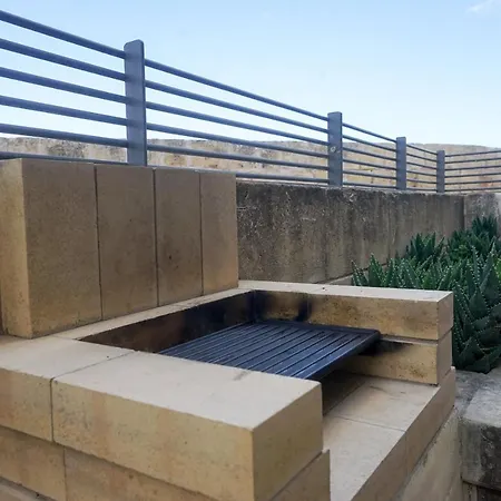 Harbour Views Duplex Maisonette With Jacuzzi Hot Tub 別荘