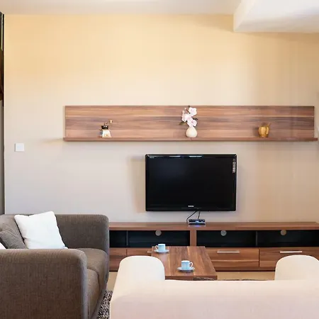 別荘 Harbour Views Duplex Maisonette With Jacuzzi Hot Tub