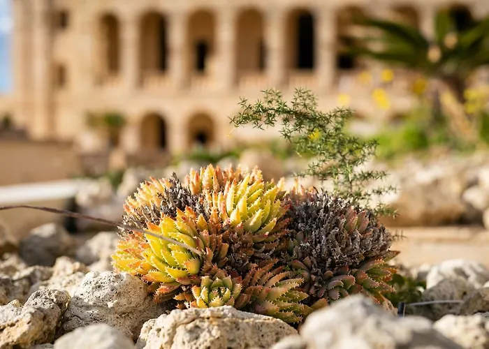 Harbour Views Duplex Maisonette With Jacuzzi Hot Tub